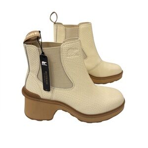 SOREL Hi-linec in Bleached Ceramic Bleached Ceramic NWT Size 8.5 waterproof